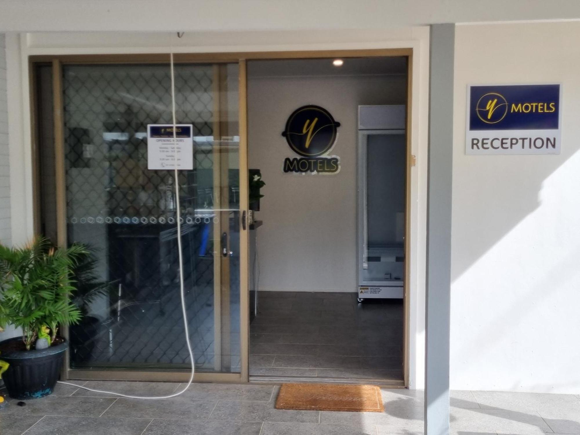 Y Motels Yarraman Екстериор снимка